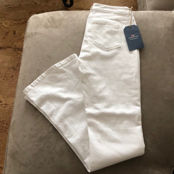 Vineyard Vines Denim - NWT!!! Vineyard vines white flare jeans!!